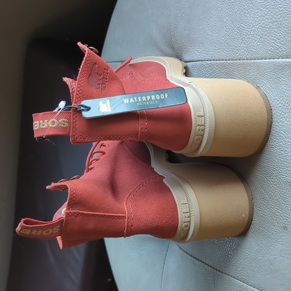 New Sorel Waterproof Hi-Line Heel Lace Up Boots size 5 - Picture 3 of 4